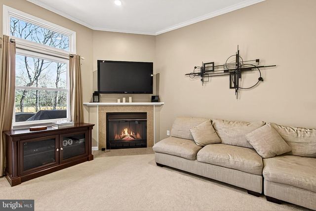 7923 VALLEYFIELD DR, Springfield, VA 22153