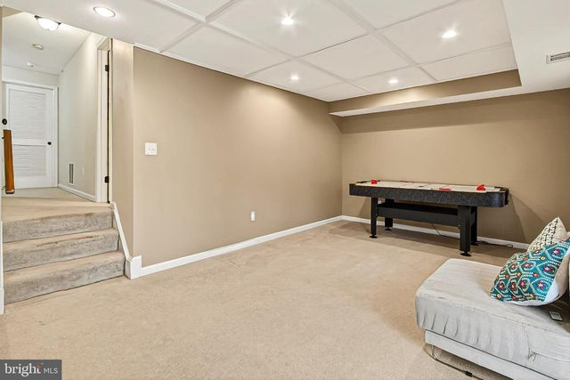 7923 VALLEYFIELD DR, Springfield, VA 22153