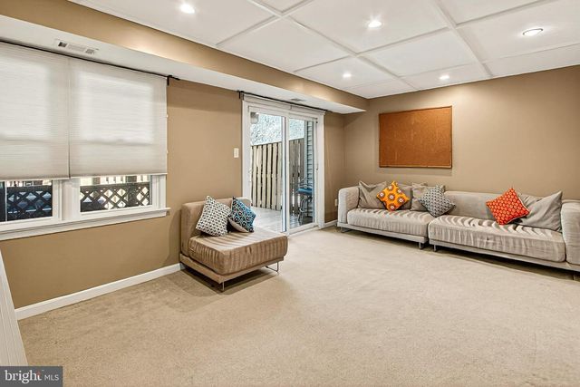 7923 VALLEYFIELD DR, Springfield, VA 22153