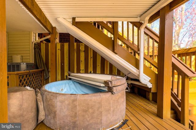 7923 VALLEYFIELD DR, Springfield, VA 22153