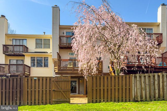 7923 VALLEYFIELD DR, Springfield, VA 22153