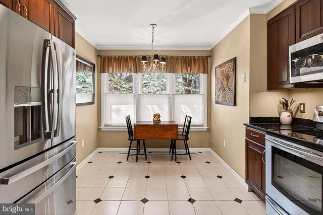 7923 VALLEYFIELD DR, Springfield, VA 22153