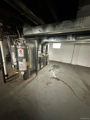 14221 Jane Street, Detroit, MI 48205