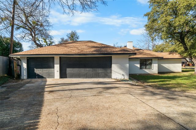 700 Macarthur Court, Irving, TX 75061