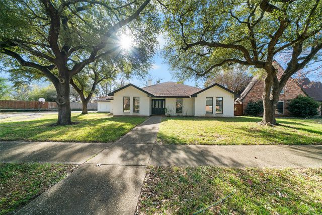 700 Macarthur Court, Irving, TX 75061