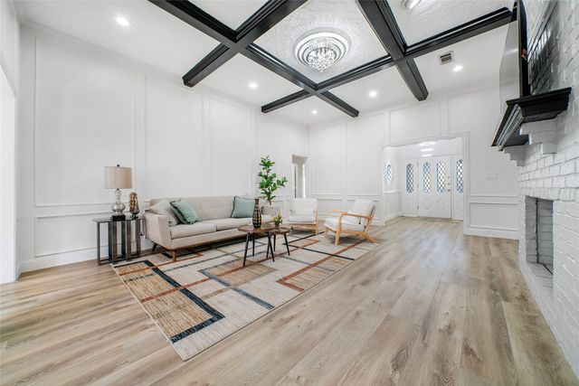 700 Macarthur Court, Irving, TX 75061