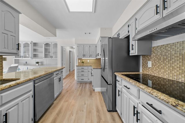 700 Macarthur Court, Irving, TX 75061