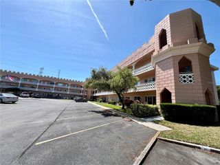 2457 ECUADORIAN WAY 57, Clearwater, FL 33763
