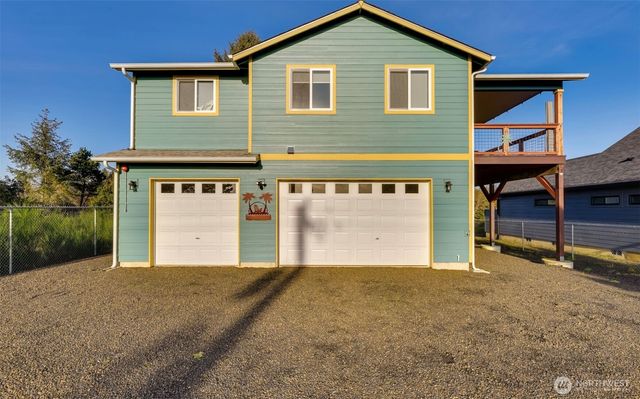 1006 Point Brown Avenue SE, Ocean Shores, WA 98569