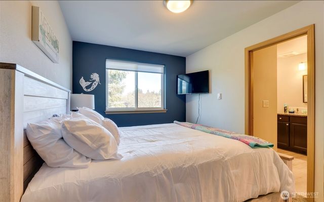 1006 Point Brown Avenue SE, Ocean Shores, WA 98569