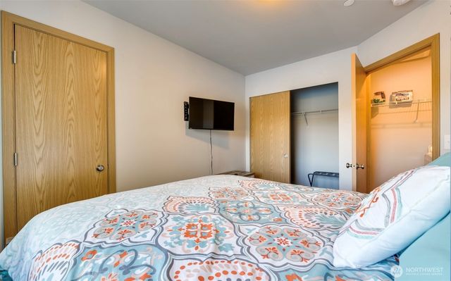 1006 Point Brown Avenue SE, Ocean Shores, WA 98569