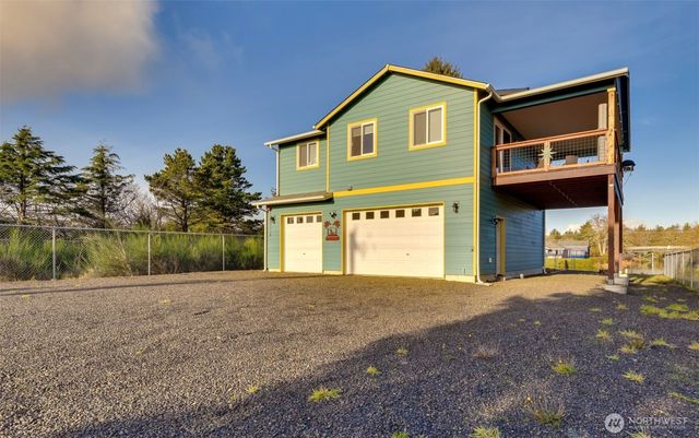 1006 Point Brown Avenue SE, Ocean Shores, WA 98569