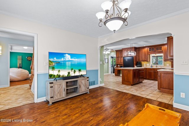 3505 Swainsboro Ct, Louisville, KY 40218