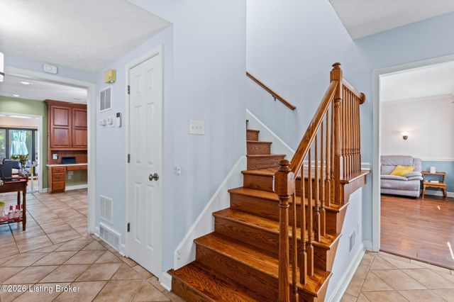 3505 Swainsboro Ct, Louisville, KY 40218