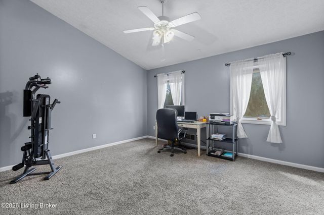 3505 Swainsboro Ct, Louisville, KY 40218