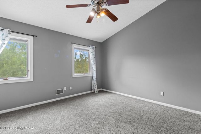 3505 Swainsboro Ct, Louisville, KY 40218
