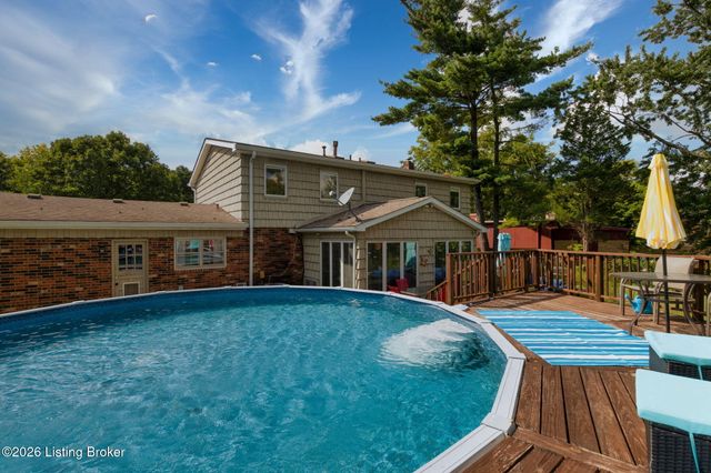 3505 Swainsboro Ct, Louisville, KY 40218