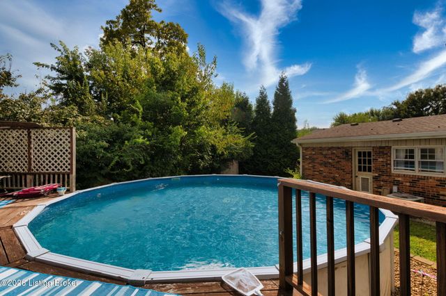 3505 Swainsboro Ct, Louisville, KY 40218