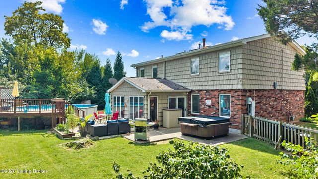 3505 Swainsboro Ct, Louisville, KY 40218