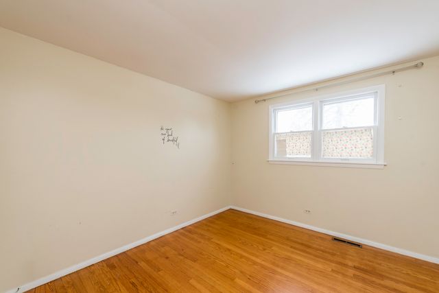 1607 N Channel Drive, Round Lake Beach, IL 60073