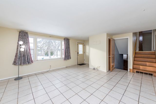 1607 N Channel Drive, Round Lake Beach, IL 60073