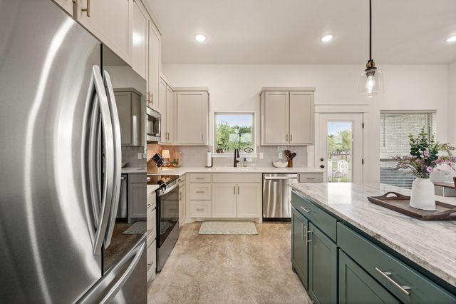 212 Jimmy Lane, Millsap, TX 76066
