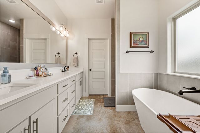 212 Jimmy Lane, Millsap, TX 76066