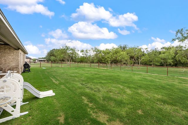 212 Jimmy Lane, Millsap, TX 76066