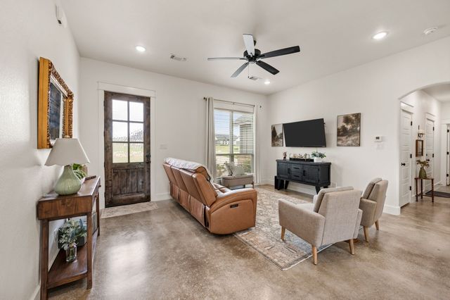 212 Jimmy Lane, Millsap, TX 76066