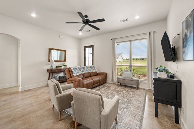 212 Jimmy Lane, Millsap, TX 76066