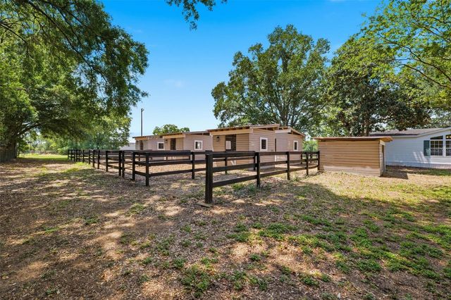 8606 BOYT ROAD, Zephyrhills, FL 33540