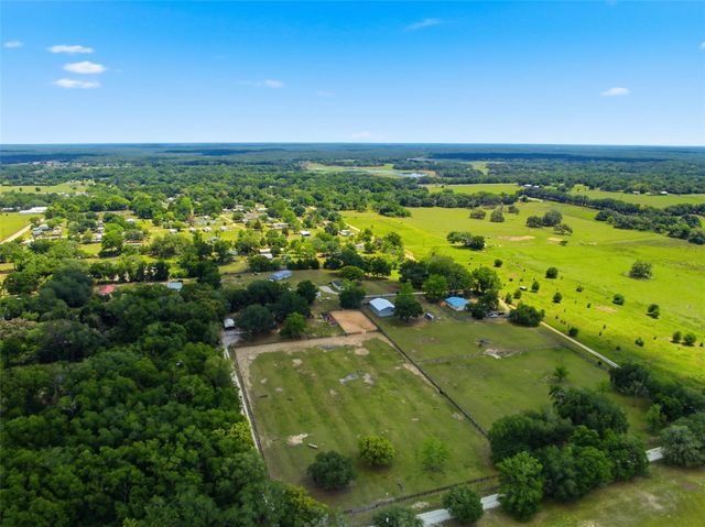 8606 BOYT ROAD, Zephyrhills, FL 33540