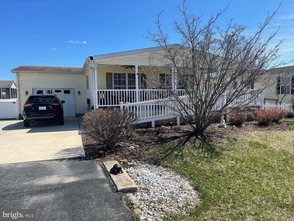 11 WHITEHAVEN WAY, Lewes, DE 19958