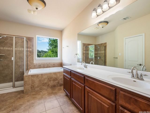 2747 Trinity View, San Antonio, TX 78261