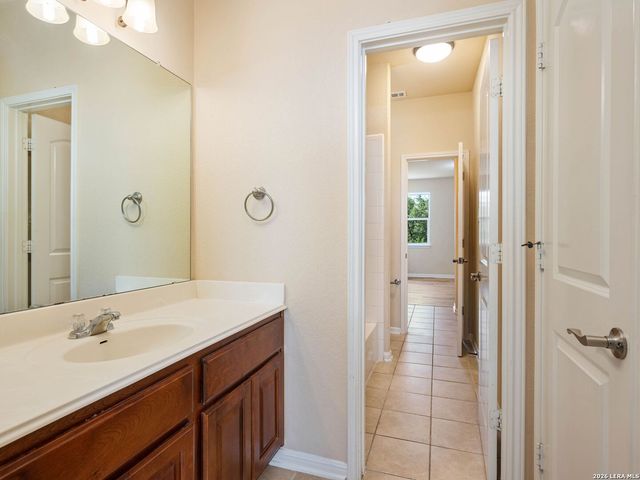 2747 Trinity View, San Antonio, TX 78261