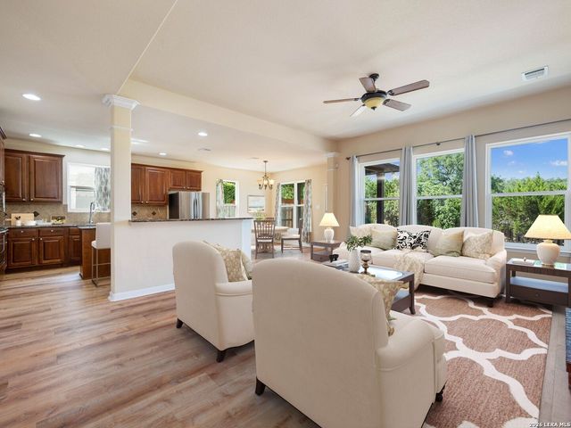 2747 Trinity View, San Antonio, TX 78261