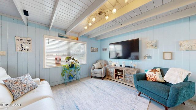 119 N Palmetto Avenue, Flagler Beach, FL 32136