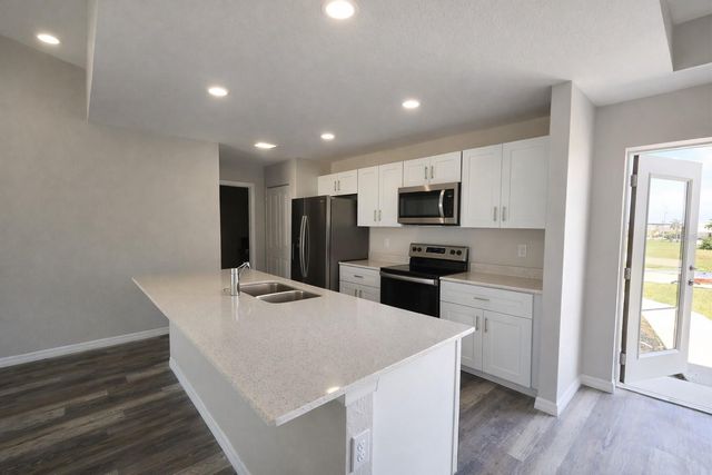 202 NW 25TH PLACE, Cape Coral, FL 33993