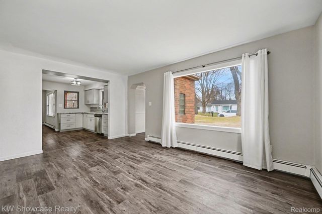 1690 Marylestone Drive, West Bloomfield Charter Township, MI 48324