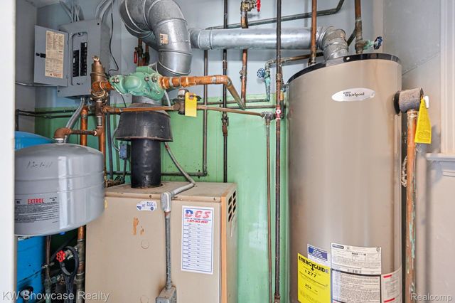 1690 Marylestone Drive, West Bloomfield Charter Township, MI 48324