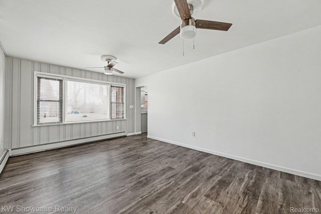 1690 Marylestone Drive, West Bloomfield Charter Township, MI 48324