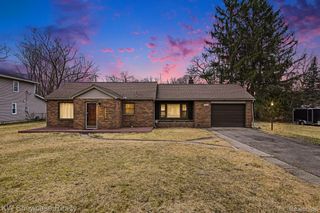 1690 Marylestone Drive, West Bloomfield Charter Township, MI 48324