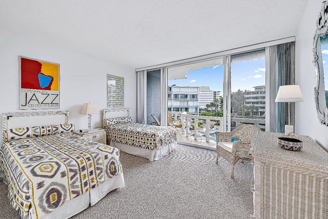 2760 S Ocean Boulevard 310, Palm Beach, FL 33480