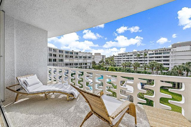 2760 S Ocean Boulevard 310, Palm Beach, FL 33480