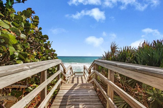 2760 S Ocean Boulevard 310, Palm Beach, FL 33480