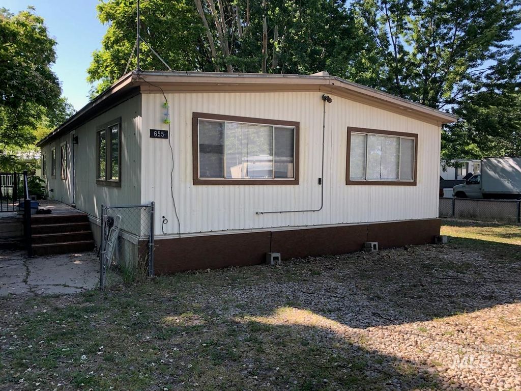 655 S Dolson Lane, Eagle, ID 83616 photo 1