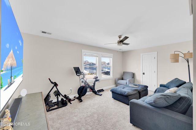 203 Riviera Drive, Toms River, NJ 08753