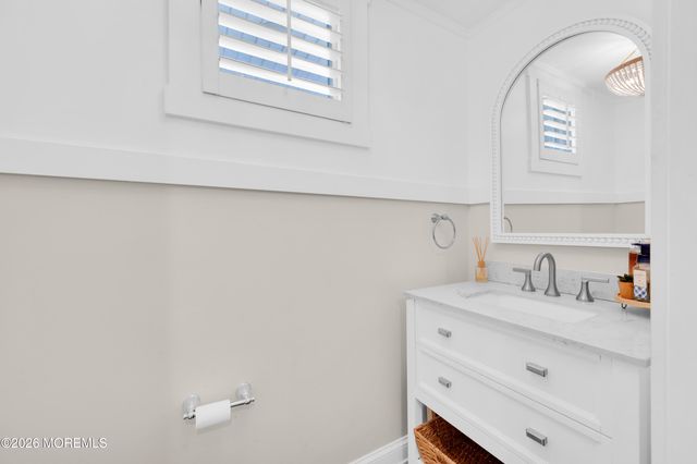 203 Riviera Drive, Toms River, NJ 08753