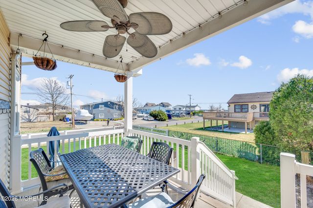 203 Riviera Drive, Toms River, NJ 08753