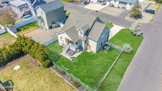 203 Riviera Drive, Toms River, NJ 08753